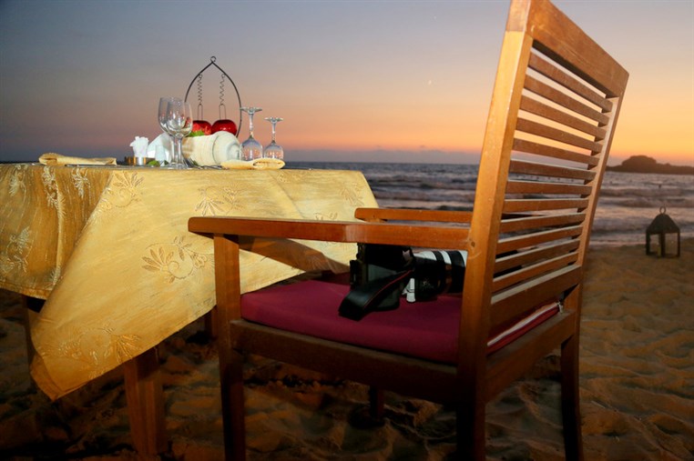 Romantic Dinner at Edde Sands